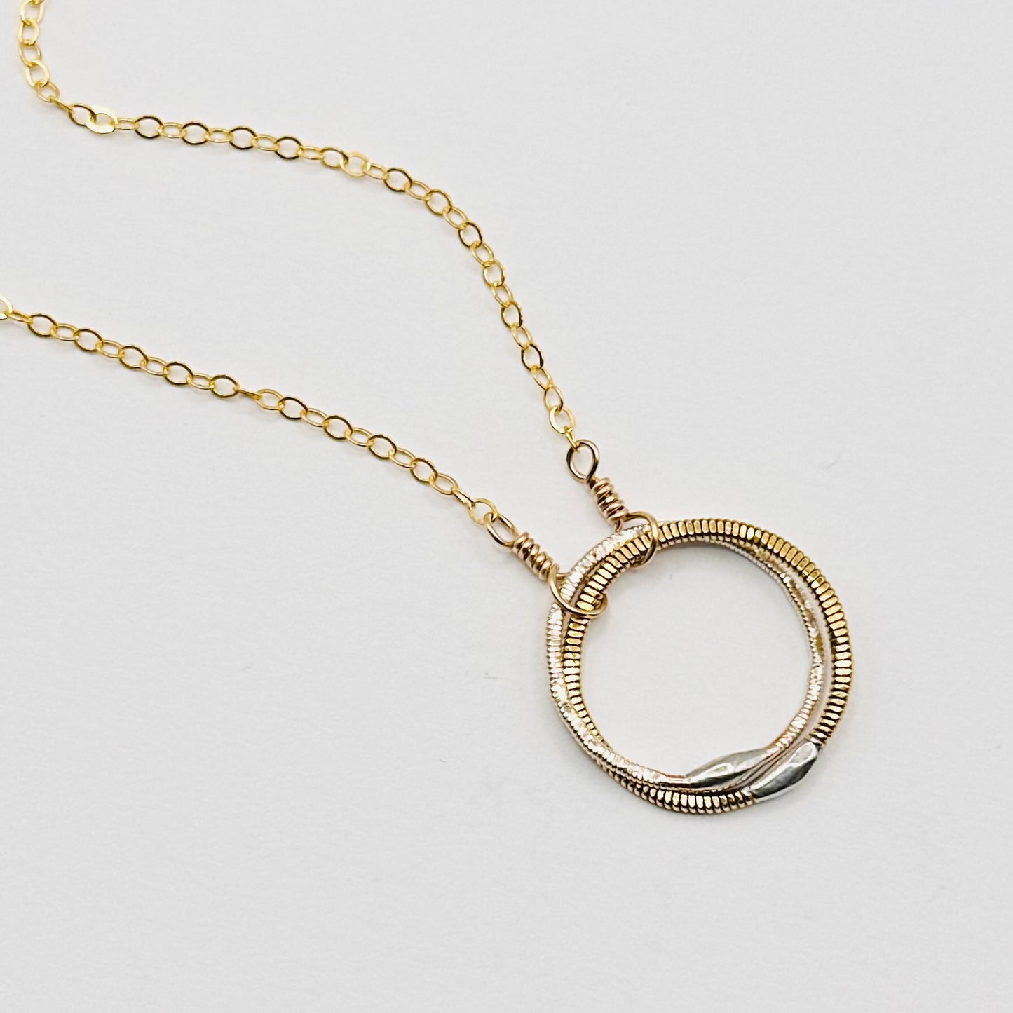 Double Interlocking Circle Necklace